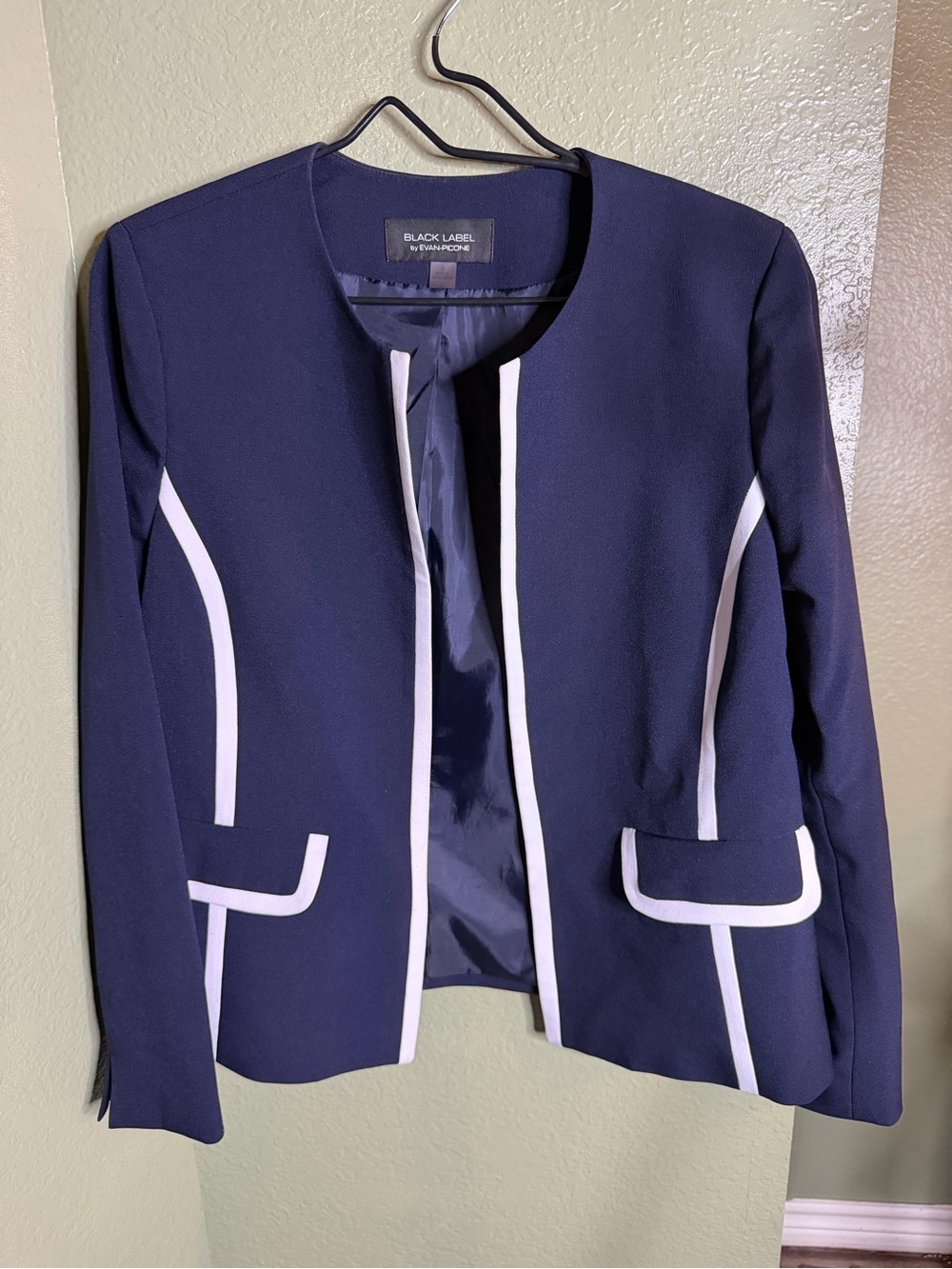 Black Label Navy and White Trim Women's Collarless Blazer Size 8